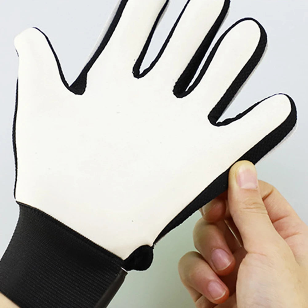 1 Pair Children Anti-Slip Glove Goalkeeper Gloves Finger Protection Goal Thickened Latex Football Gloves Sporting Supplies - Pape'sShop